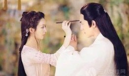 林更新赵丽颖相互爆料视频,甜蜜互动引网友热议