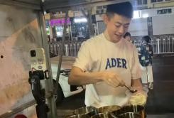 食品小哥爆料事件视频播放,揭秘后厨不为人知的一面
